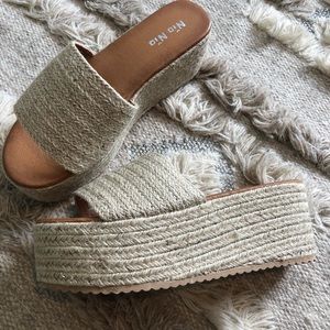 Natural woven platform Sandals